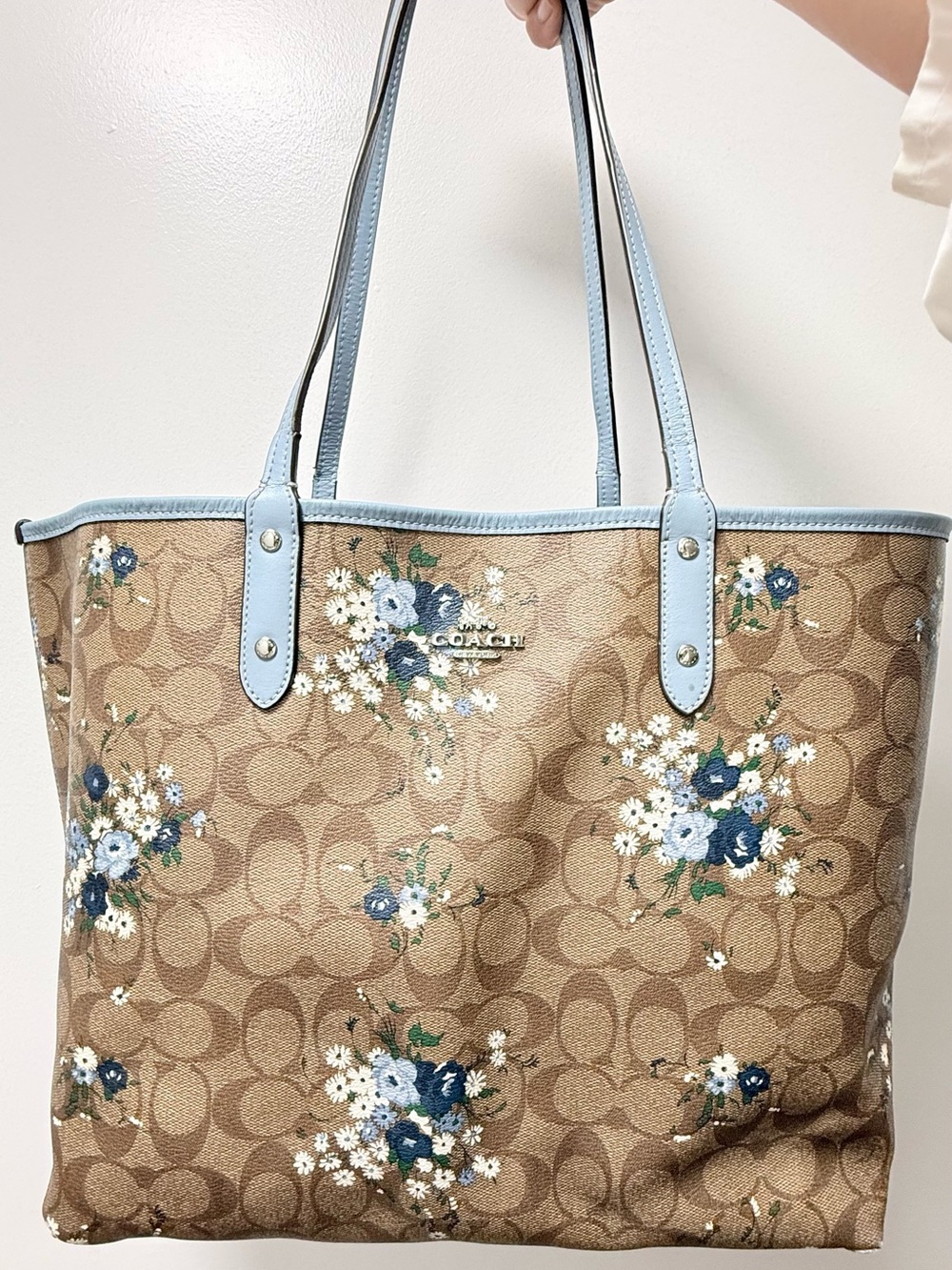 Y2K reversible Coach Brown Signature Floral Tote with Light Blue Trim